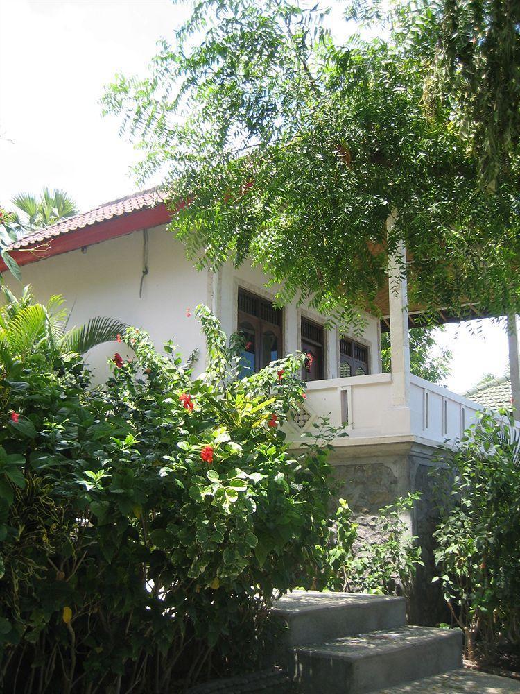 Double One Villas Amed Esterno foto